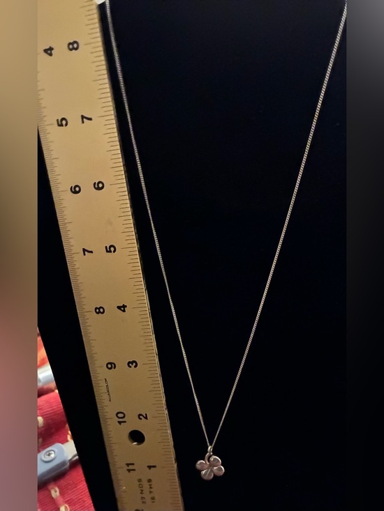 EUC 925 Silver Four-Leaf Clover Pendant Necklace -@16” & 2” adjustable - Picture 5 of 6